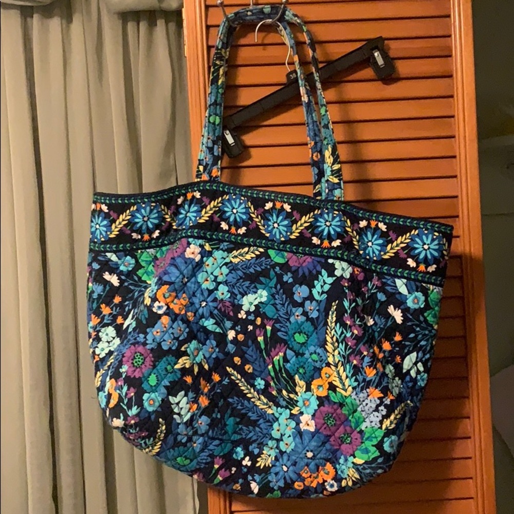 Vera Bradley blue tote